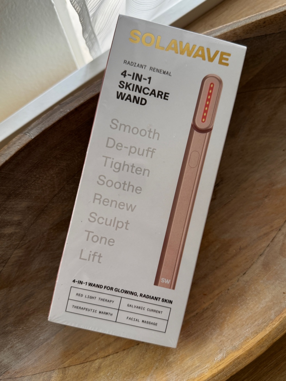 SOLAWAVE 4-in-1 red light Skincare wand in rose gold